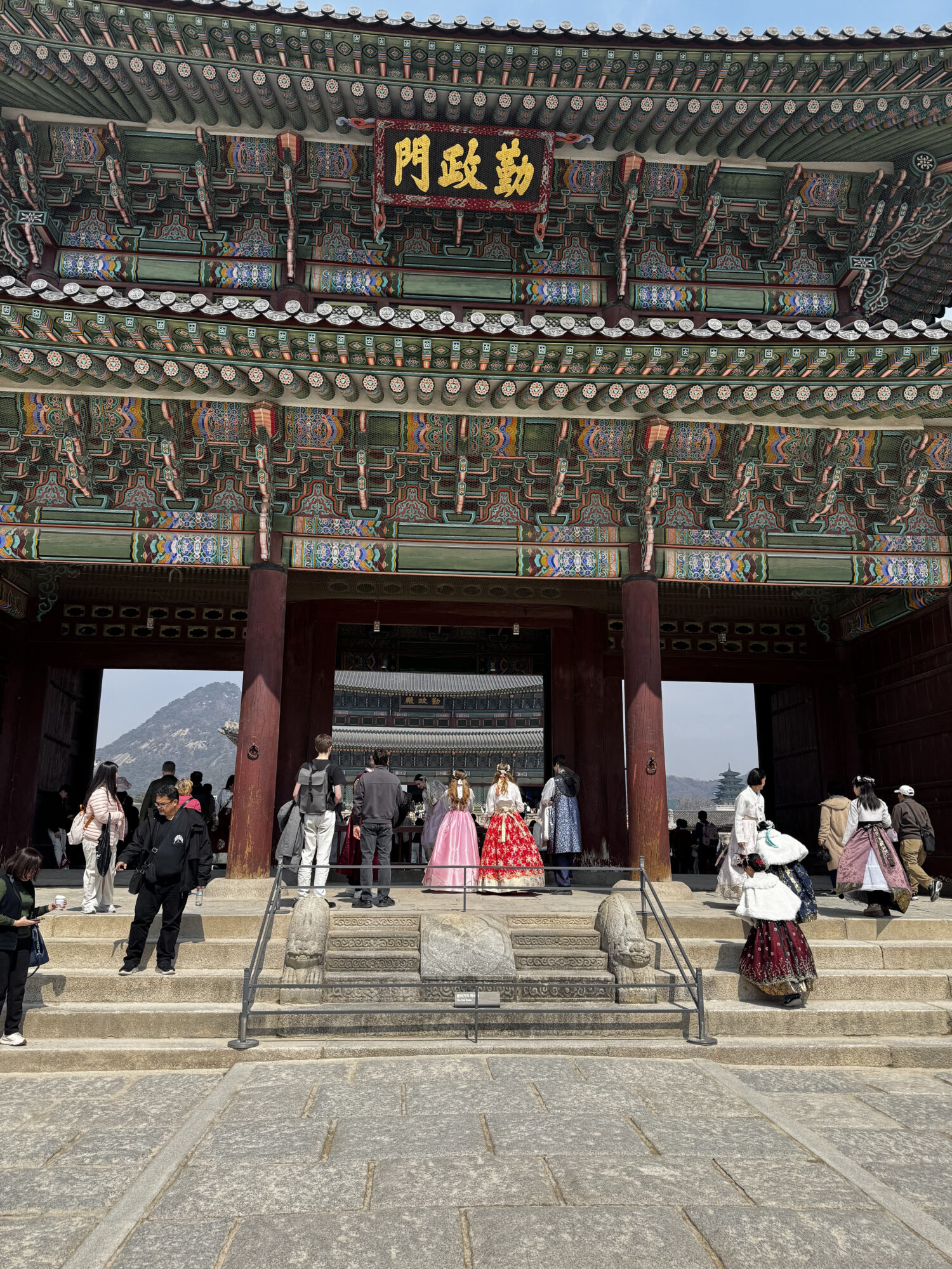 Cour intérieure du palais Gyeongbokgung à Séoul